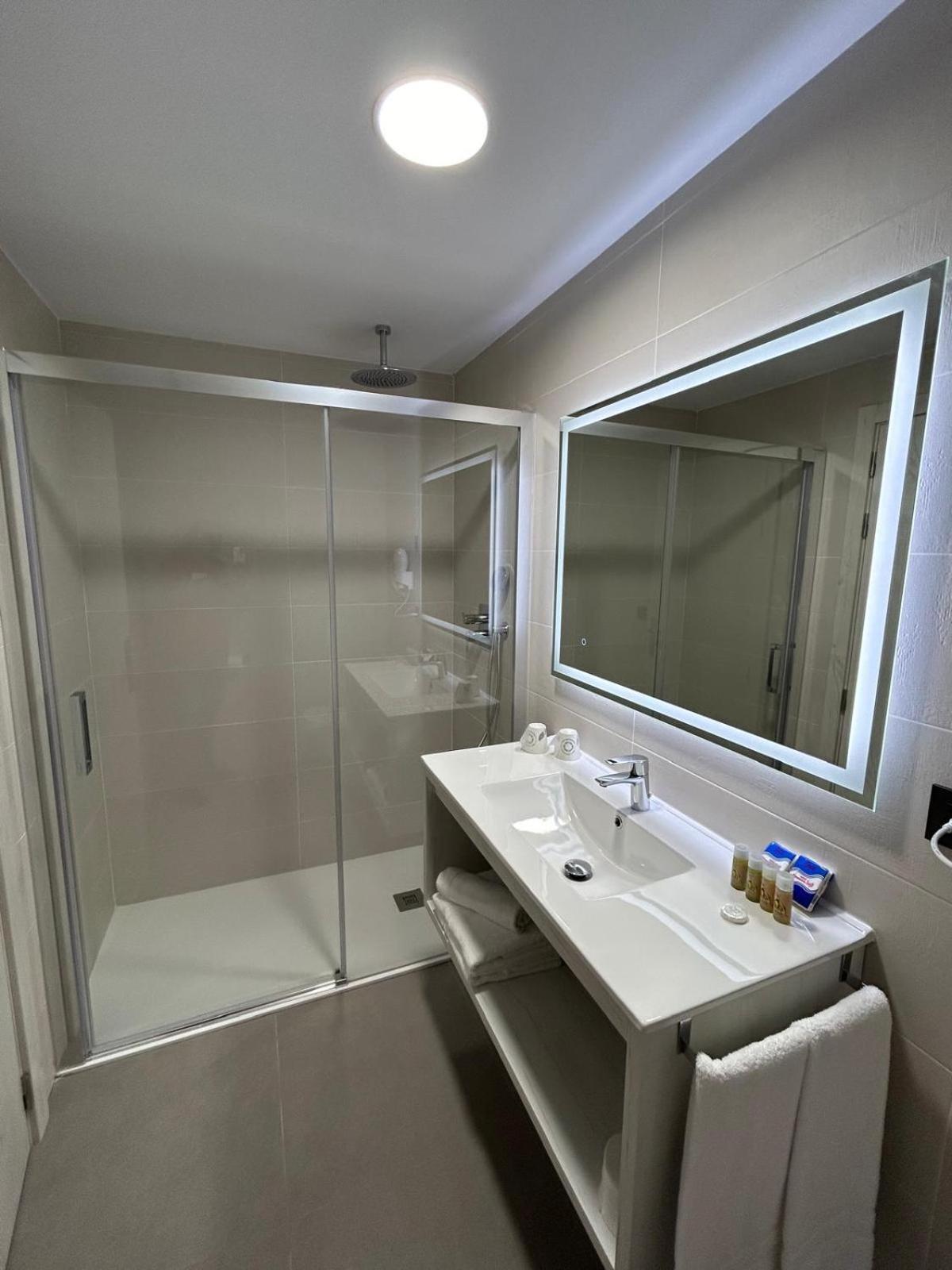 לה פואבלה דה ואלורדה Hotel Javalambre מראה חיצוני תמונה