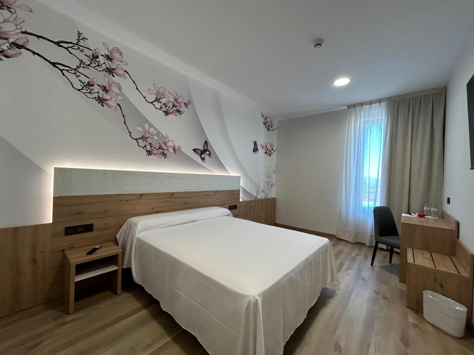 לה פואבלה דה ואלורדה Hotel Javalambre מראה חיצוני תמונה