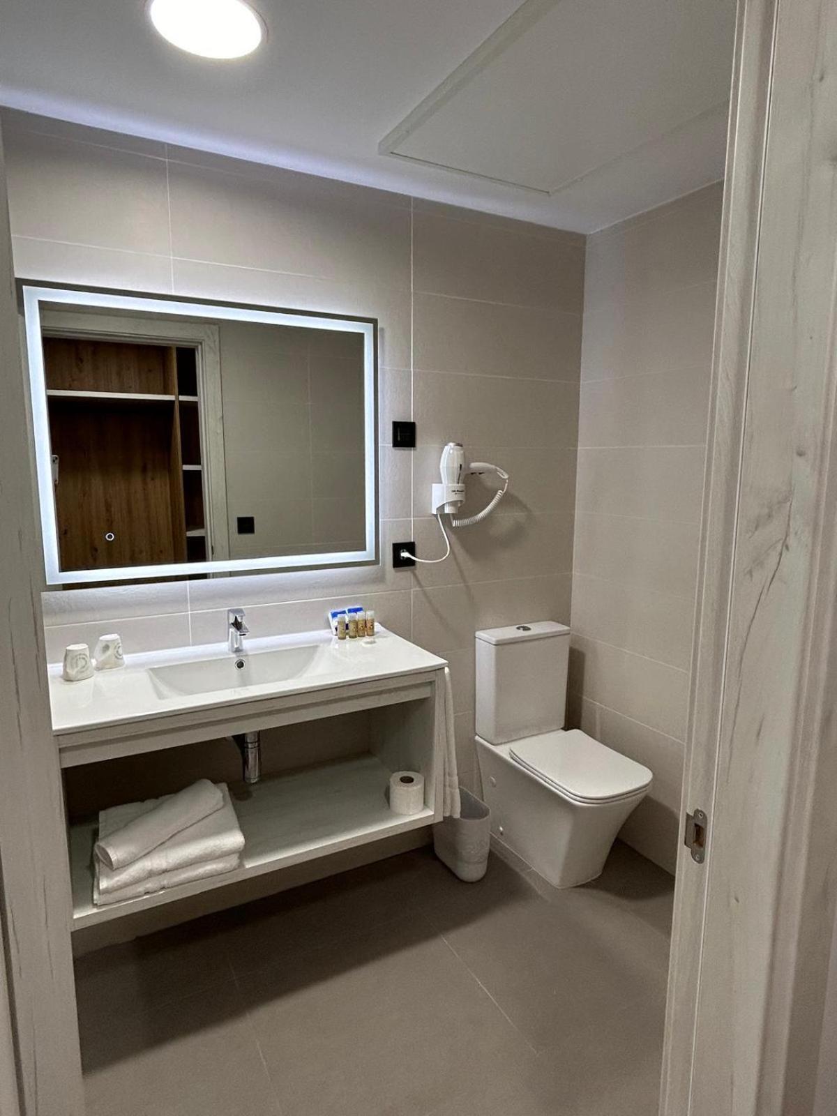 לה פואבלה דה ואלורדה Hotel Javalambre מראה חיצוני תמונה