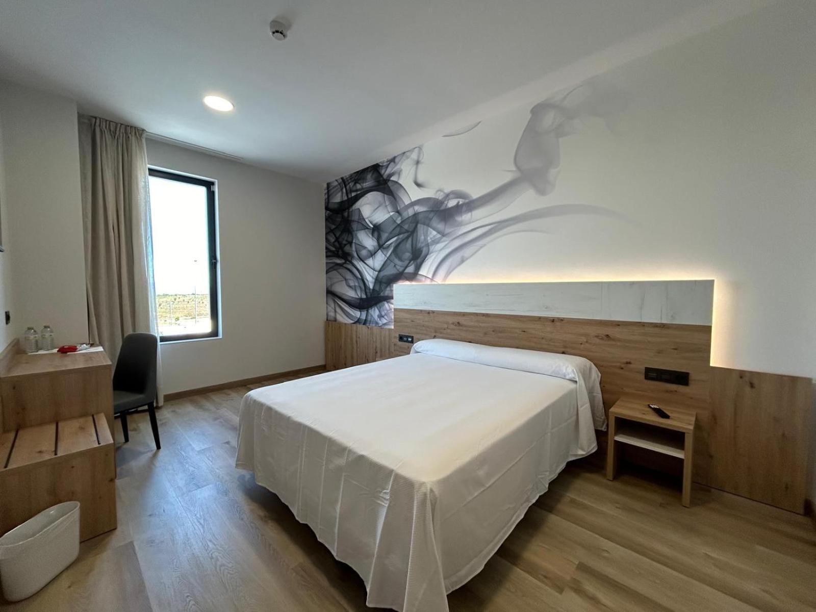 לה פואבלה דה ואלורדה Hotel Javalambre מראה חיצוני תמונה